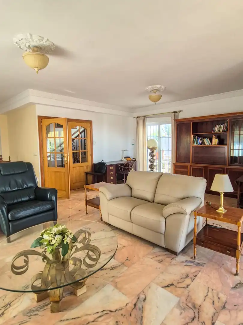 Living room of Houses for sale in Fuengirola  with Air Conditioner, Heating and Private garden