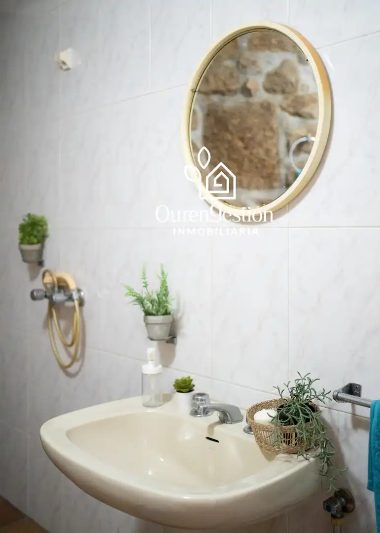Bathroom of Country homes for sale in O Pereiro de Aguiar   with Furnished and Balcony