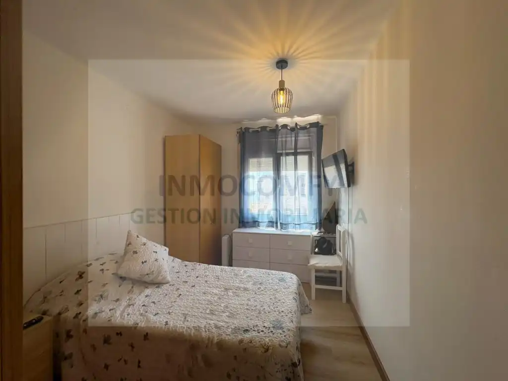 Bedroom of Flat for sale in Palamós