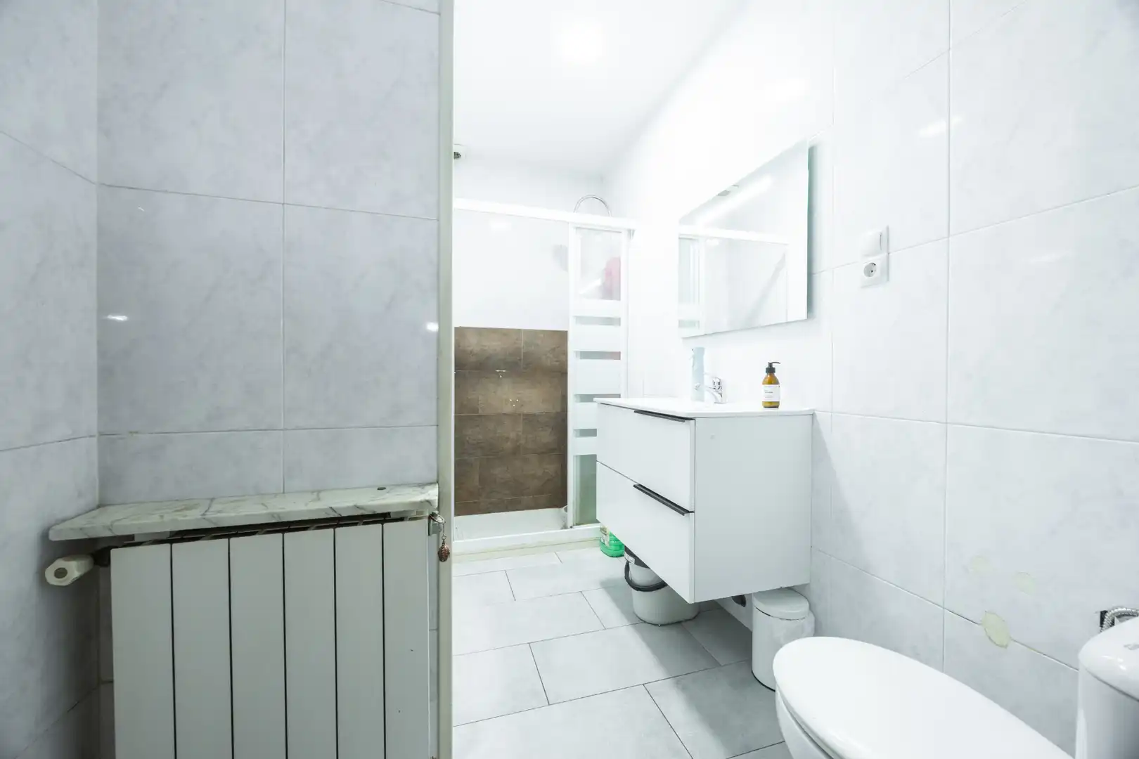 Baño de Piso en venta en Manlleu con Calefacción y Jardín privado