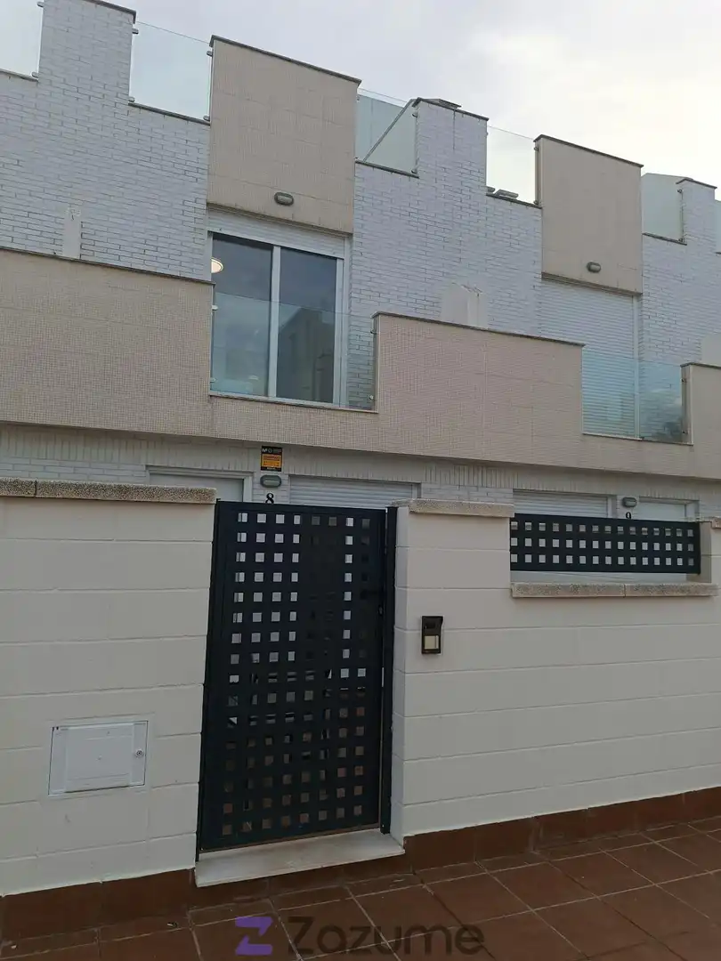 Reihenhaus mit Garten zur Miete in Avinguda de la Mediterránea 92, imagen 23