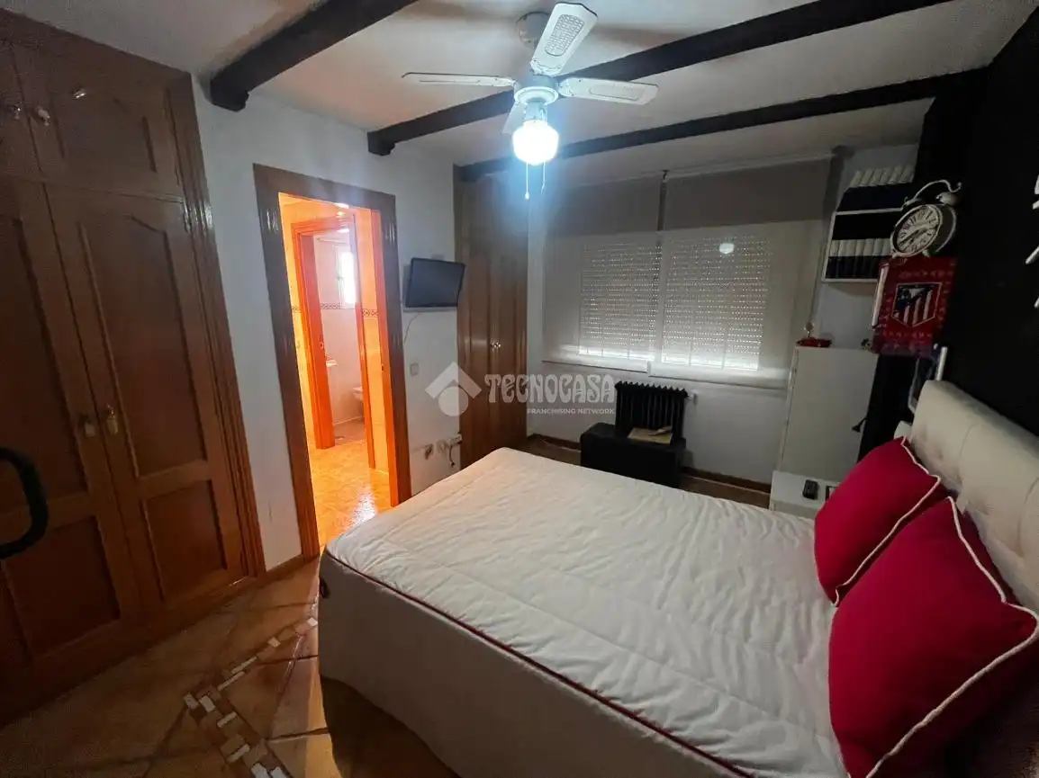 Bedroom of Detached homes for sale in Madrid  with Air Conditioner, Heating and Private garden