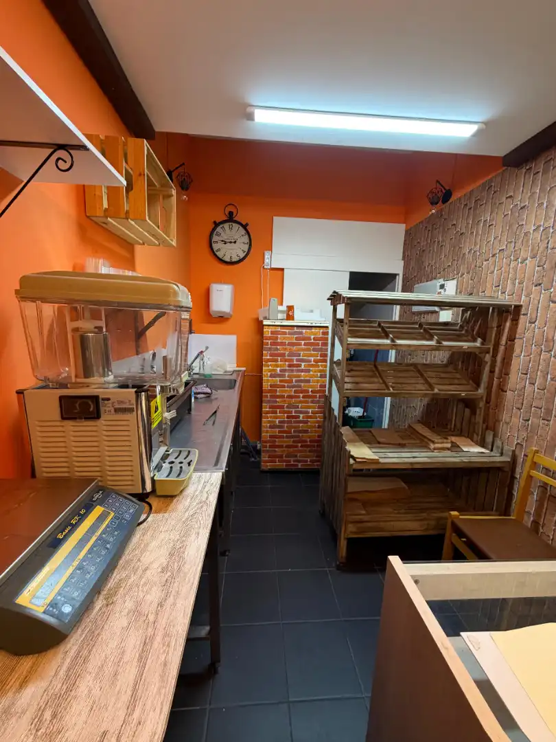 Local comercial en alquiler en Agra del Orzán - Ventorrillo, imagen 6