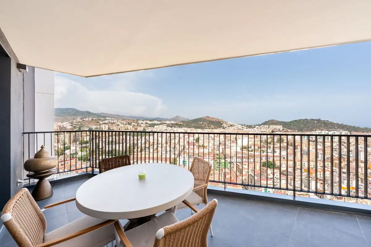 Terrassa de Apartament en venda en Málaga amb Aire condicionat, Terrassa i Moblat
