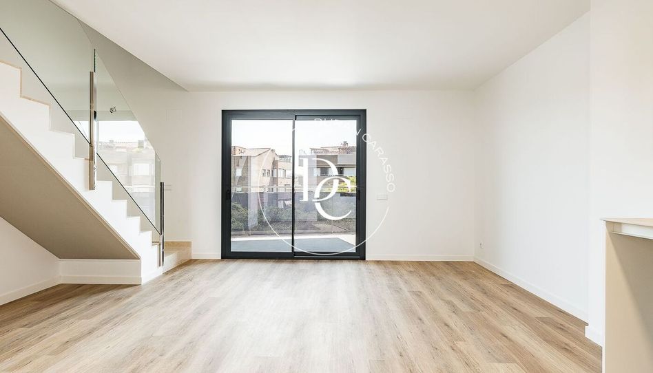 Foto 0 de Obra nueva con piscina en venta en Sant Joan Despí