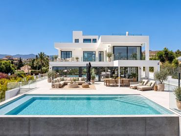 Haus mit Pool zur Miete in El Paraíso