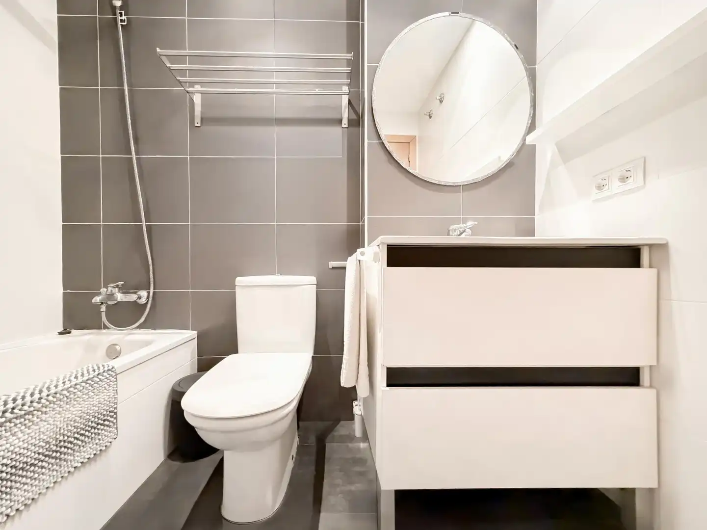 Badezimmer von Dachboden zum Verkauf in Museros mit Klimaanlage, Terrasse und Abstellraum