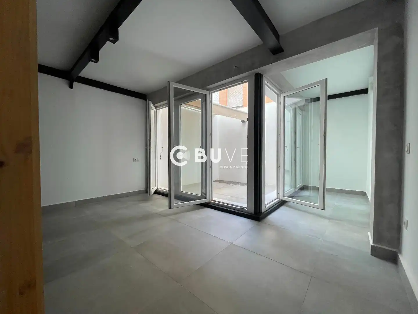 Houses for sale in Sevilla  with Air Conditioner, Terrace and Swimming Pool