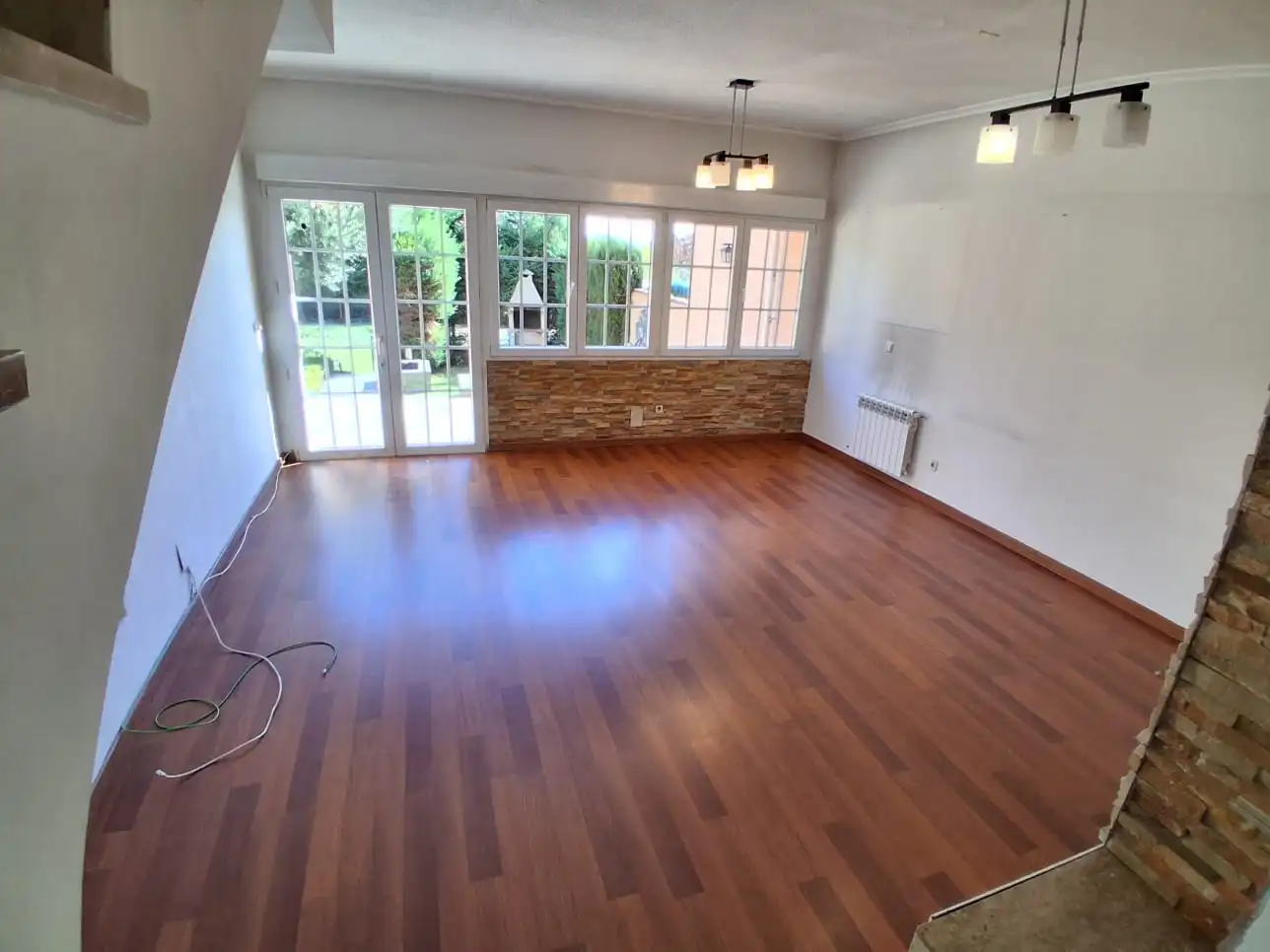 Sala d'estar de Casa adosada en venda en Galapagar amb Aire condicionat, Calefacció i Traster