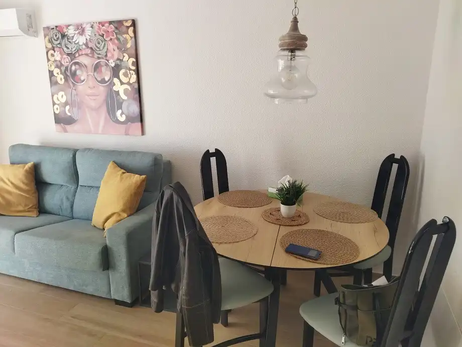 Esszimmer von Wohnung zur Miete in Santa Pola mit Klimaanlage, Heizung und Möbliert