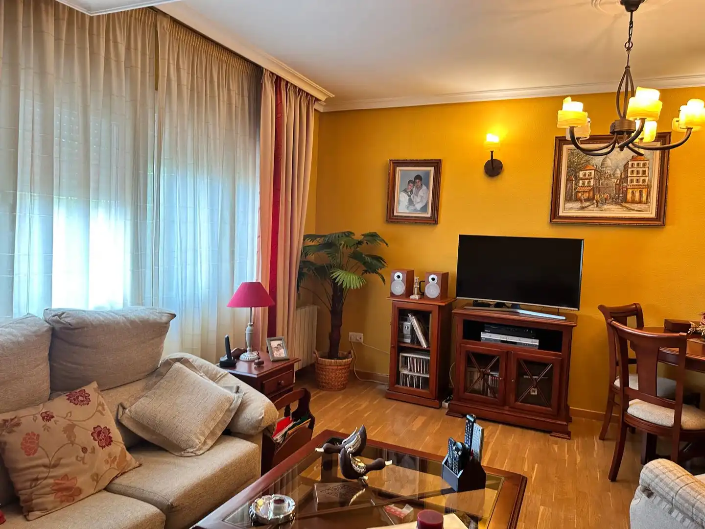 Casa adosada en venta en Calle Suiza, Nuevo Parque