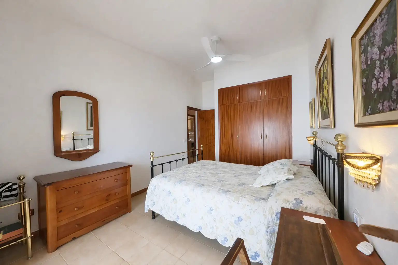 Schlafzimmer von Einfamilien-Reihenhaus zum Verkauf in Adeje mit Privatgarten, Terrasse und Möbliert