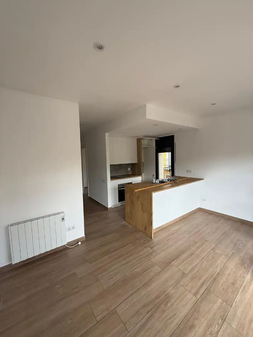 Flat with terrace to rent in Llinars del Vallès