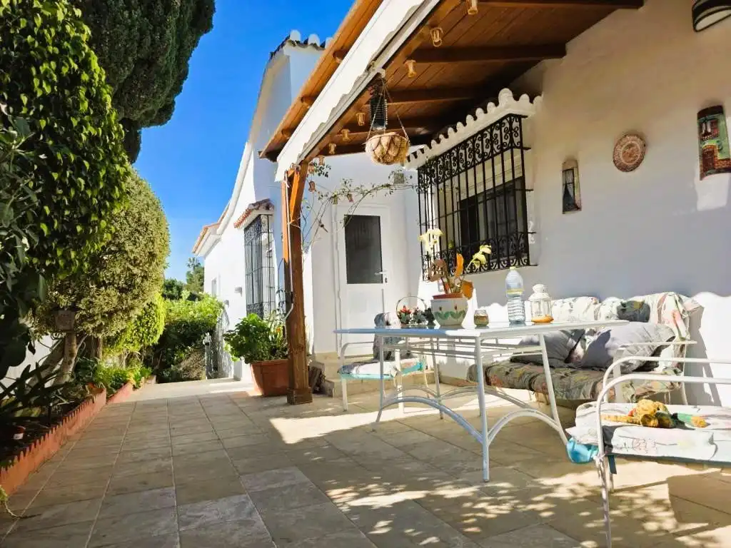 Terrassa de Casa o xalet en venda en Málaga amb Aire condicionat, Jardí privat i Terrassa