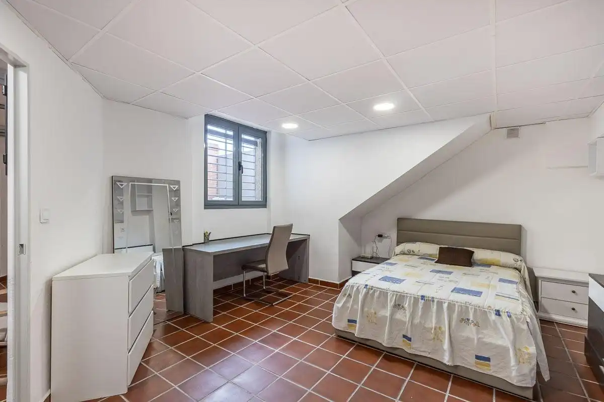 Detached homes for sale in Poniente