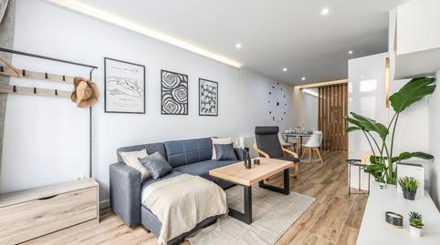 Foto 2 de Piso en venta en Berruguete, Madrid