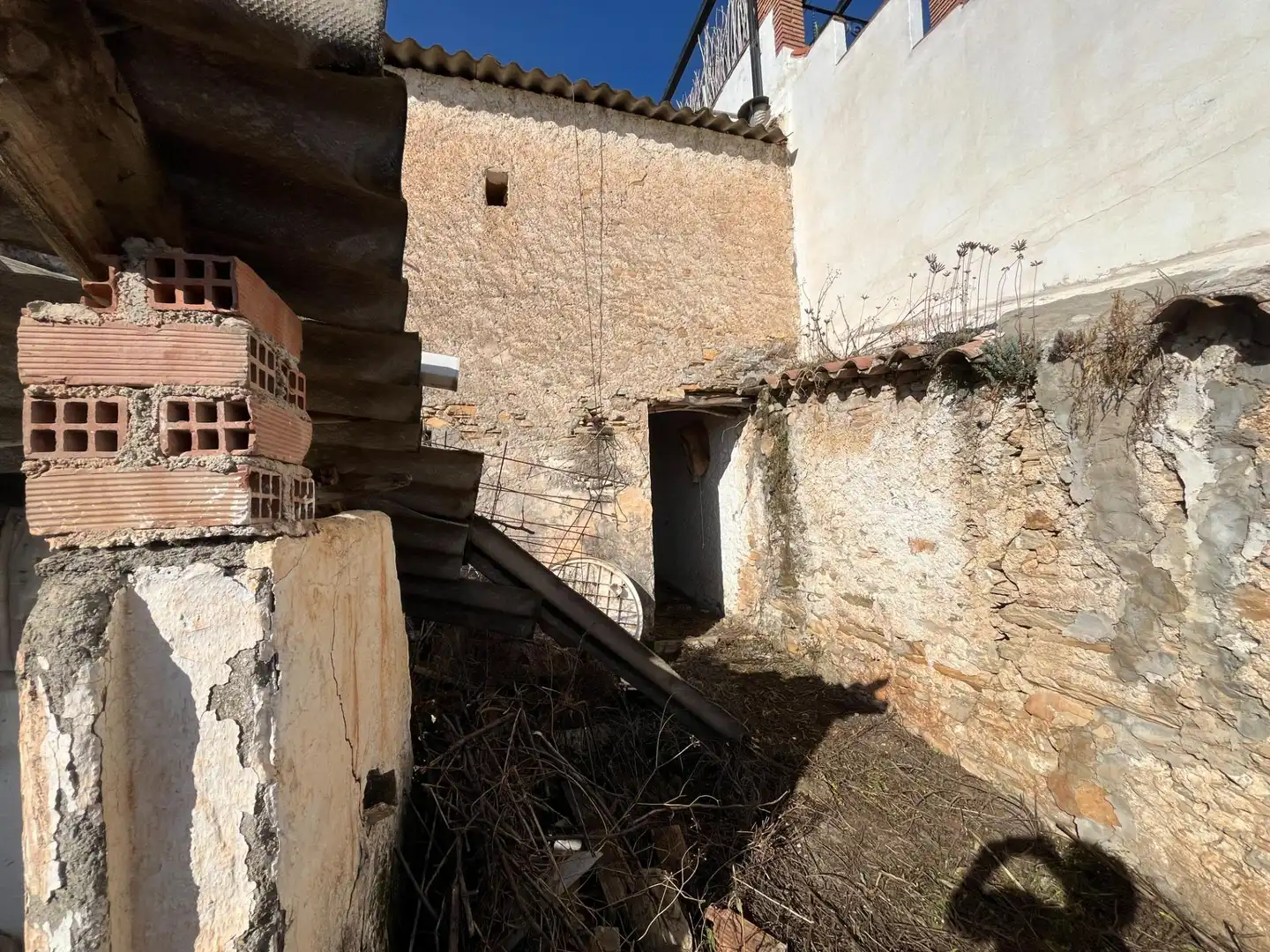Houses for sale in Viñuela, Málaga