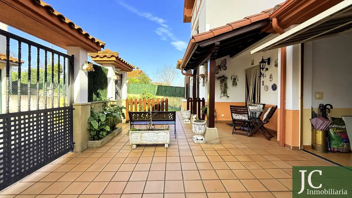Casa amb jardí en venda a Limpias, imagen 2