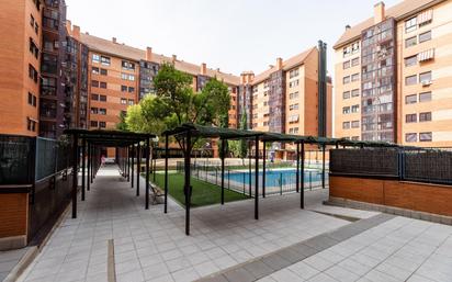 Exterior view of Flat for sale in  Madrid Capital  with Air Conditioner, Heating and Community pool