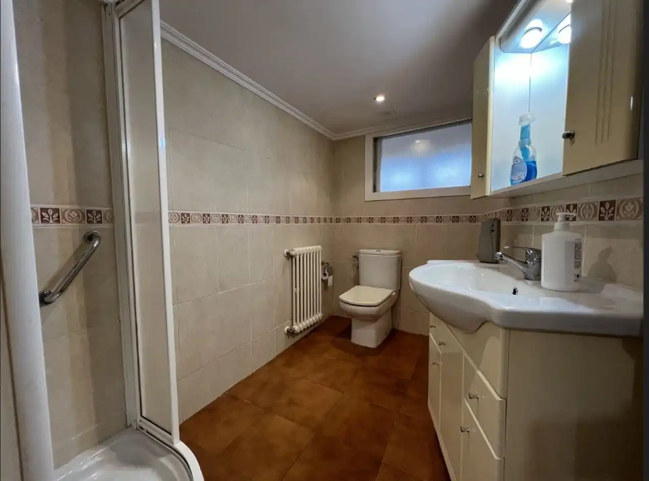 Bathroom of Flat for sale in Jaca