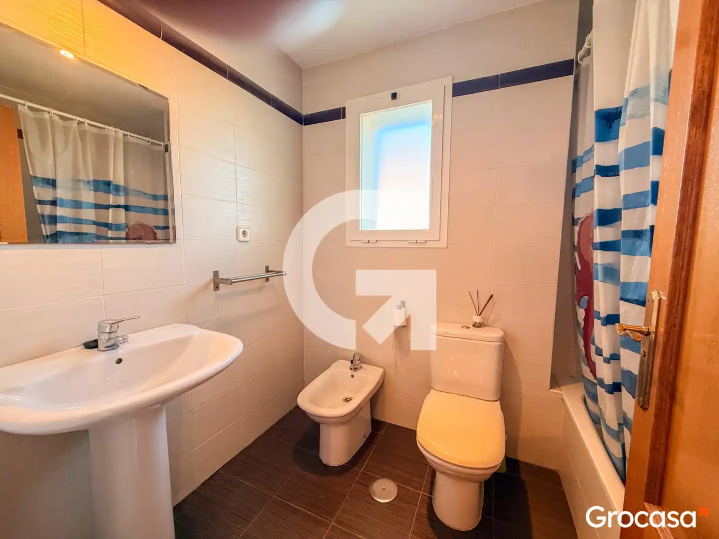 Baño de Piso en venta en Vélez-Málaga con Terraza, Trastero y Balcón