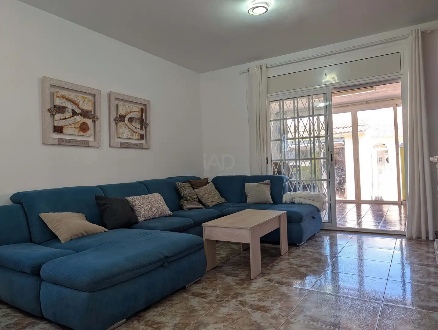 Sala d'estar de Casa o xalet en venda en Cunit amb Aire condicionat, Calefacció i Terrassa