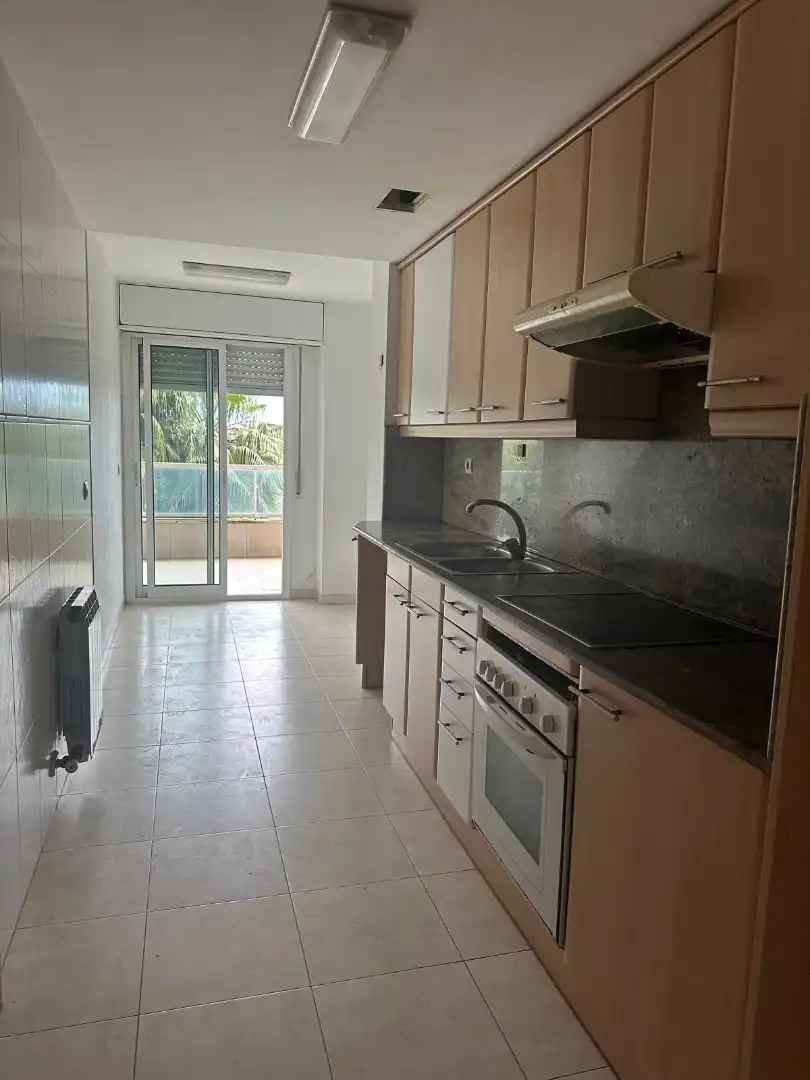 Cuina de Pis en venda en Salou amb Calefacció, Terrassa i Piscina comunitària