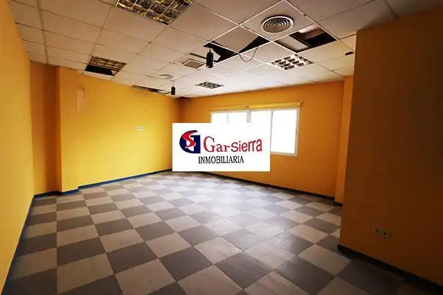 Local comercial en venta en Orusco de Tajuña, imagen 2