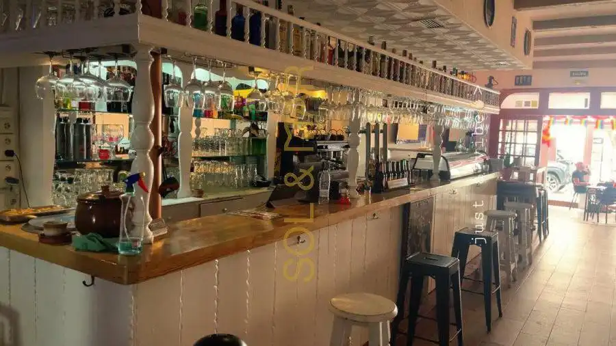 Business premises for transfer in El Bajondillo, imagen 3
