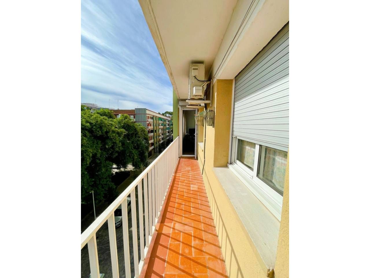 Exterior view of Flat for sale in Cerdanyola del Vallès  with Air Conditioner, Furnished and Balcony