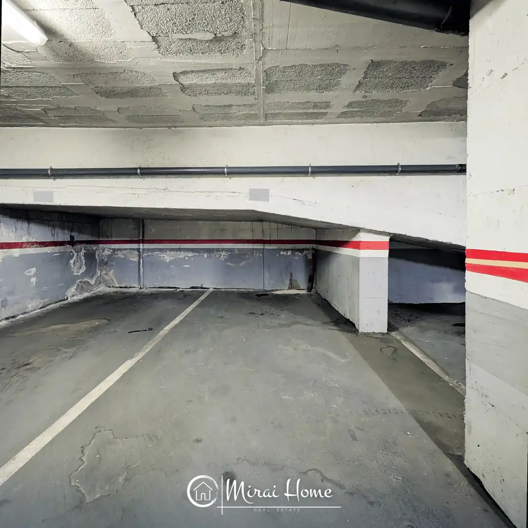 Parkplatz von Garage zum Verkauf in Granollers