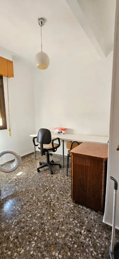 Pis per a compartir en Albacete amb Calefacció, Moblat i Forn