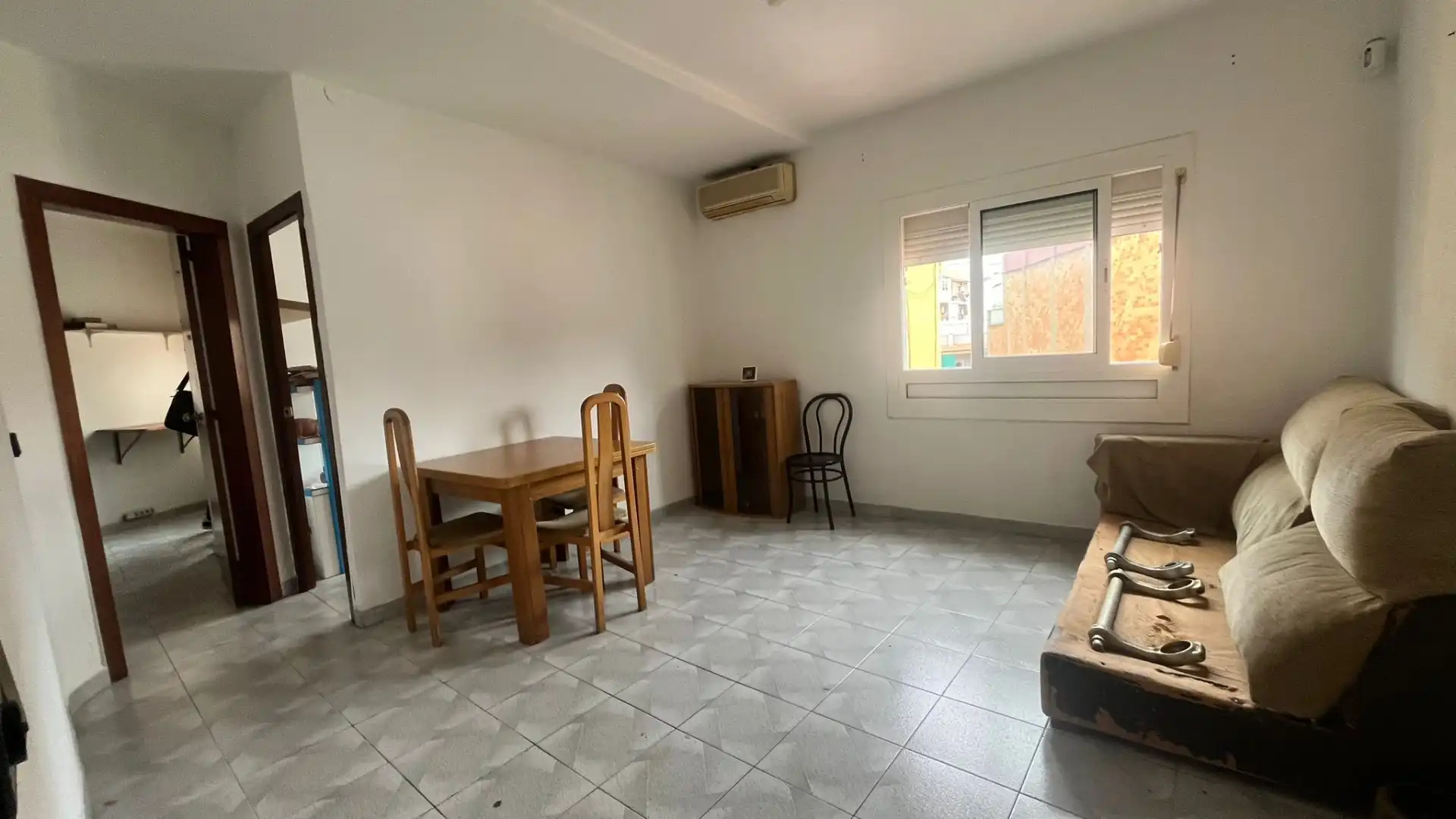 Exterior view of Flat for sale in Cornellà de Llobregat