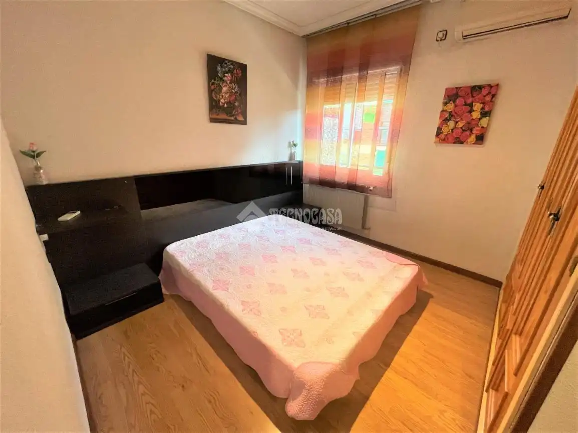 Bedroom of Flat for sale in Centro