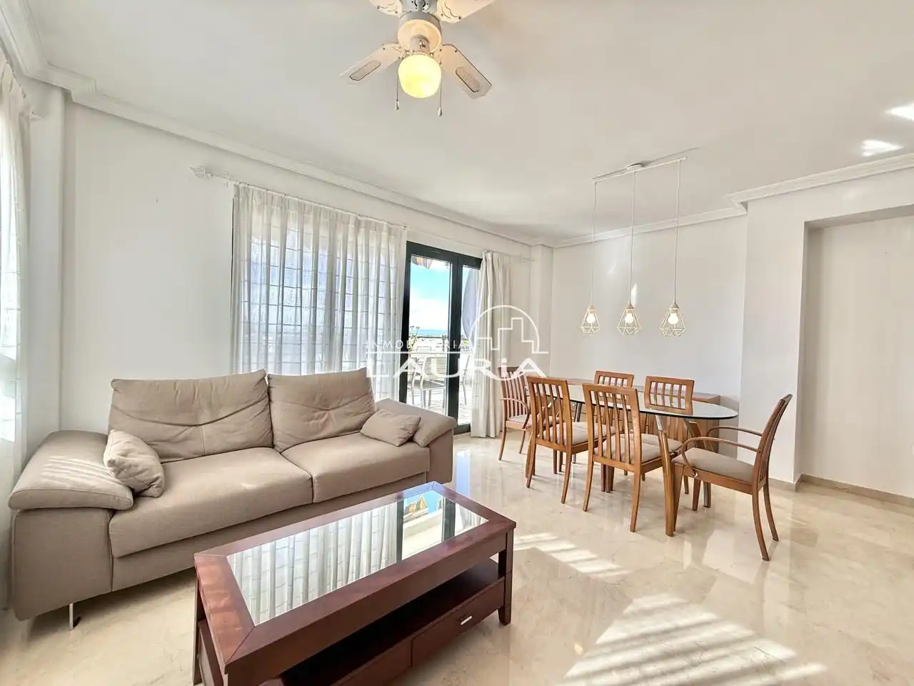 Wohnzimmer von Dachboden zum Verkauf in Valencia mit Klimaanlage und Terrasse