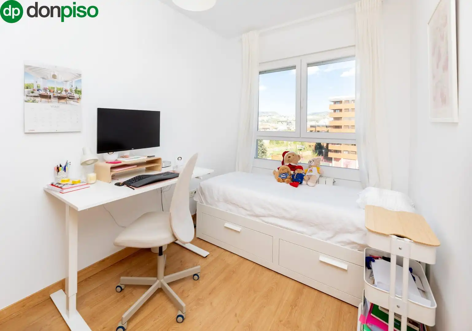Flat for sale in Avenida DE LA ILUSTRACION, 115, Campus de la Salud