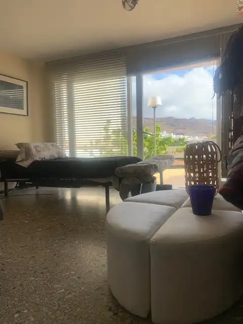 Wohnzimmer von Einfamilien-Reihenhaus zum Verkauf in Santa Cruz de Tenerife mit Klimaanlage, Terrasse und Abstellraum