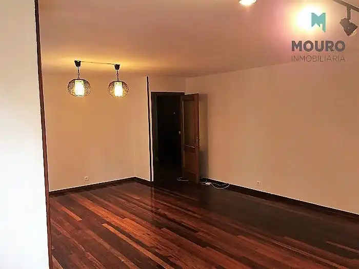 Piso con terraza en venta en Travesía Valderrama, imagen 5