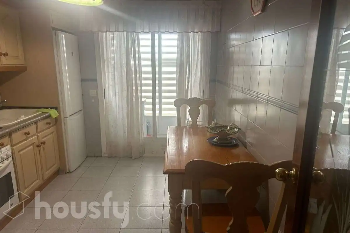 Flat for rent in Calle Río Estenilla, Santa María de Benquerencia