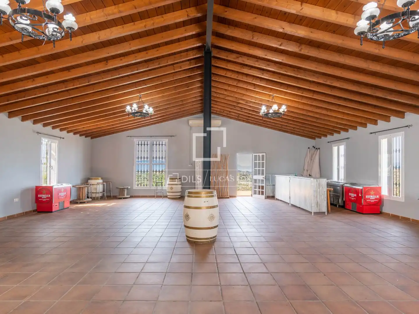 Finca rústica en venda en Málaga amb Jardí privat, Terrassa i Traster