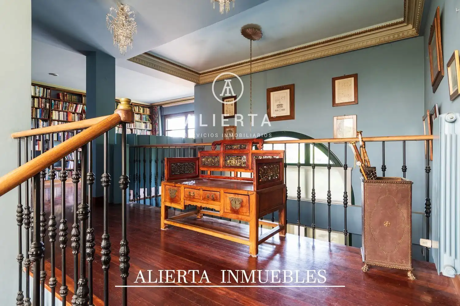 Houses for sale in del Ducado de Neopatria, Casablanca