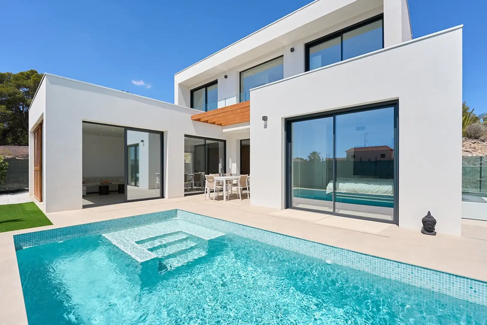 Piscina de Casa o chalet en venta en Escandinavia - Cautivador