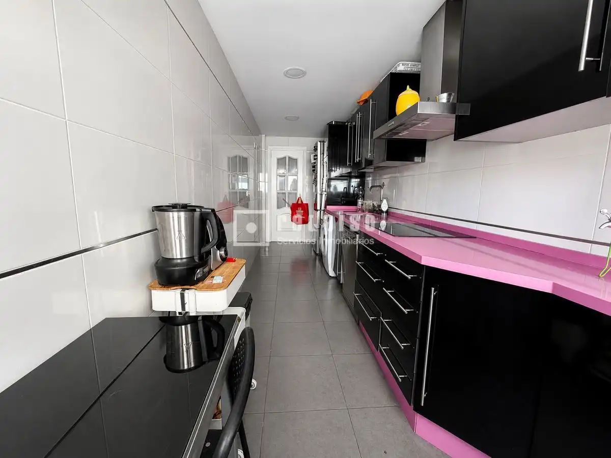 Cocina de Piso en venta en Torremolinos con Aire acondicionado y Terraza