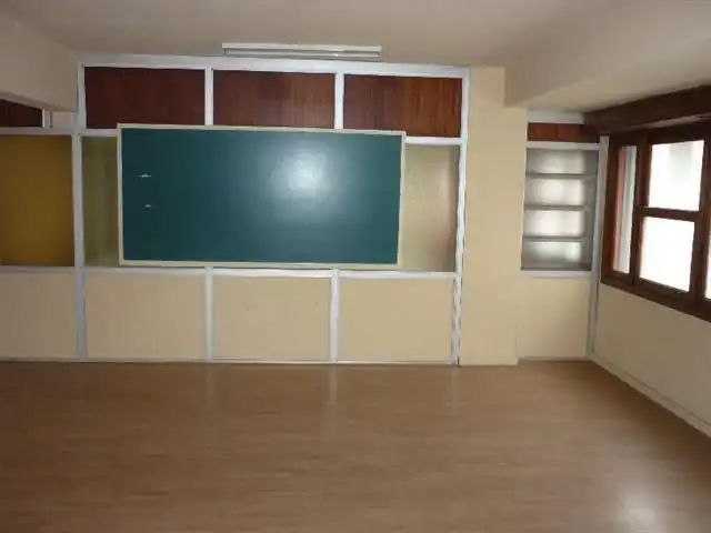 Oficina de lloguer a Avenida das Camelias 111, imagen 4