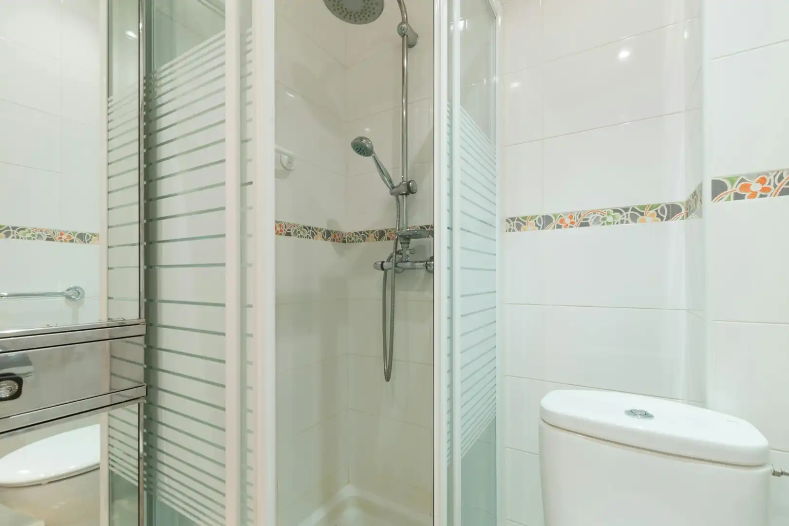 Baño de Piso de alquiler en Madrid con Calefacción, Amueblado y Lavadora