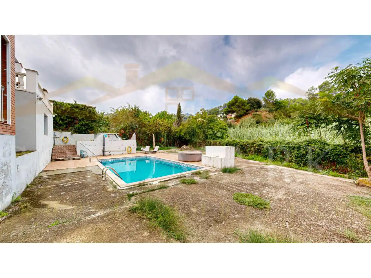 Jardí de Casa o xalet en venda en Corbera de Llobregat amb Aire condicionat, Calefacció i Jardí privat
