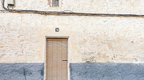 Foto 2 de Casa adosada en venda a Calle Amargura, 56, Lezuza, Albacete