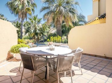 Doppelhaushälfte mit Balkon zum Verkauf in Milla de Oro