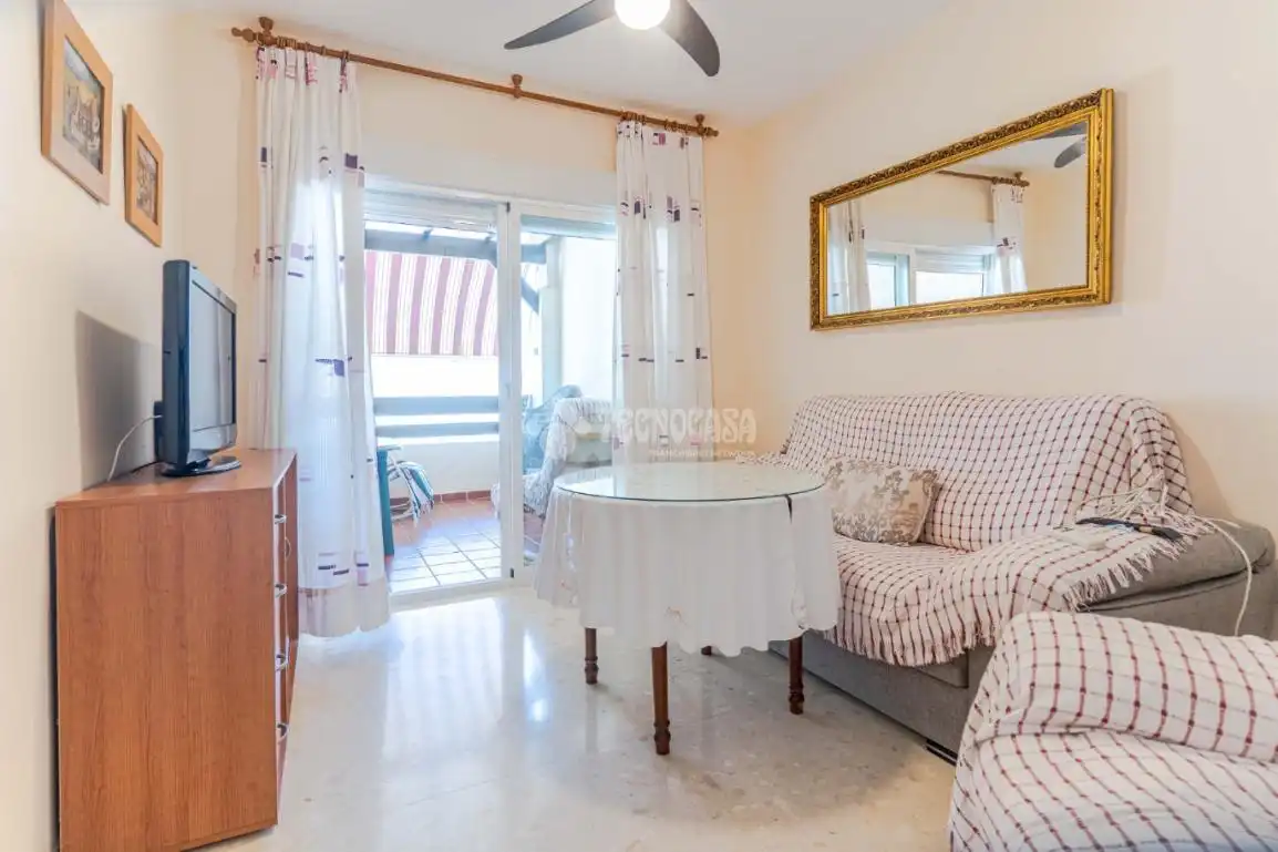 Sala de estar de Piso en venta en La Zubia con Terraza