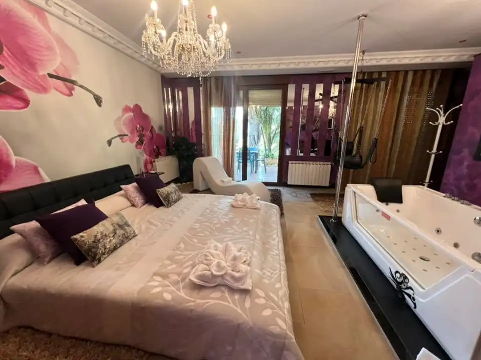 Schlafzimmer von Gebäude zum Verkauf in Camargo